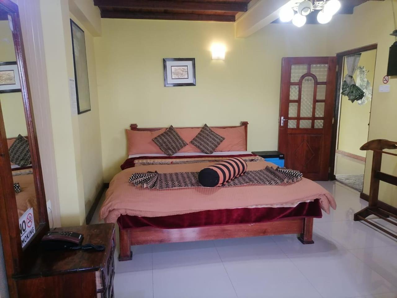 Himawari Hills Hotel Nuwara Eliya Buitenkant foto