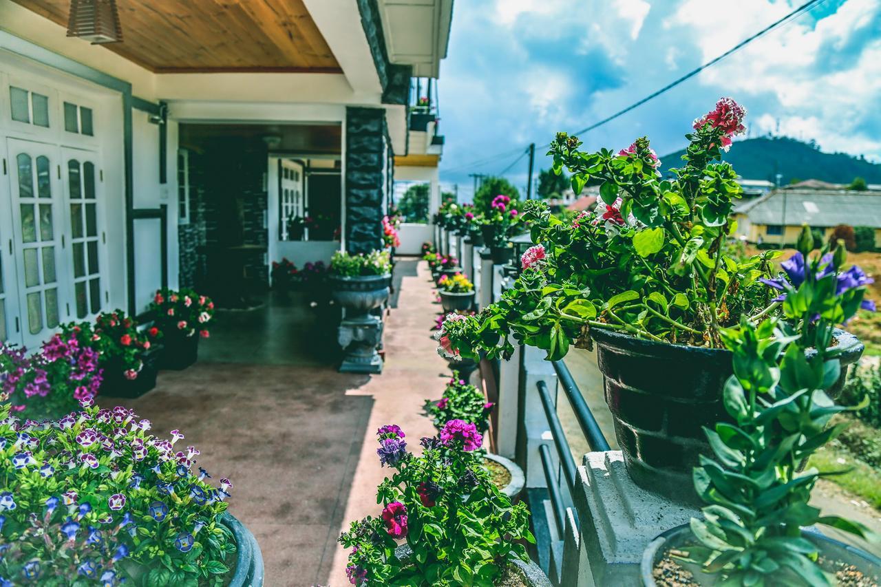 Himawari Hills Hotel Nuwara Eliya Buitenkant foto